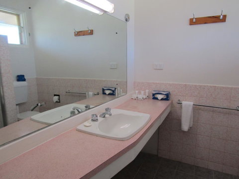 Allonville Gardens Motel - Accommodation VIC 29