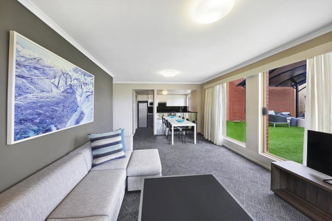 Adina Apartment Hotel Sydney Surry Hills - Accommodation VIC 13