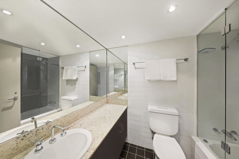 Adina Apartment Hotel Sydney Surry Hills - Accommodation VIC 8