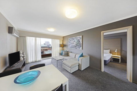 Adina Apartment Hotel Sydney Surry Hills - Accommodation VIC 10