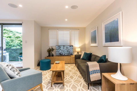 Nobbs Â· Executive 2 Storey Sydney Apartment With Pool - Accommodation VIC 0