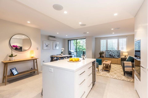 Nobbs Â· Executive 2 Storey Sydney Apartment With Pool - Accommodation VIC 2