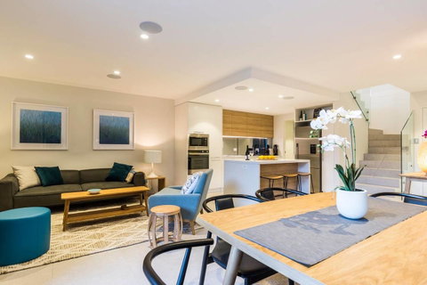 Nobbs Â· Executive 2 Storey Sydney Apartment With Pool - Accommodation VIC 1
