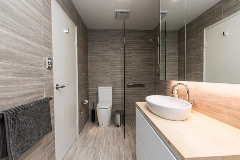 Nobbs Â· Executive 2 Storey Sydney Apartment With Pool - Accommodation VIC 9