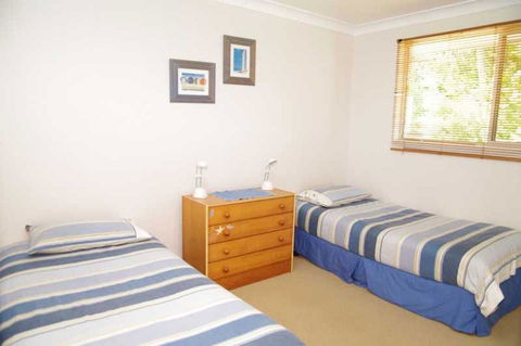 Coastwatch, 26 Comara Terrace - Accommodation VIC 8