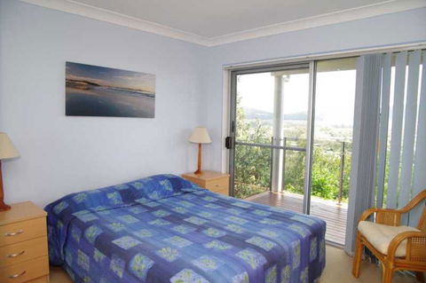 Coastwatch, 26 Comara Terrace - Accommodation VIC 6
