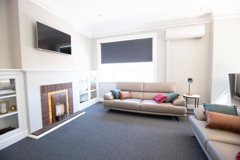 Horse And Jockey Hotel Homebush - Accommodation VIC 15