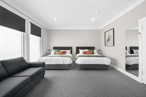 Horse And Jockey Hotel Homebush - Accommodation VIC 1