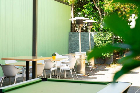 Horse And Jockey Hotel Homebush - Accommodation VIC 24