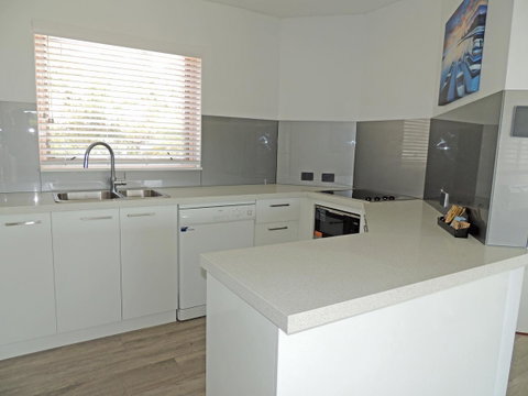 Charlesworth Bay Beach Resort - Accommodation VIC 9