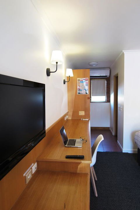 Summerhill Motor Inn - Accommodation VIC 11