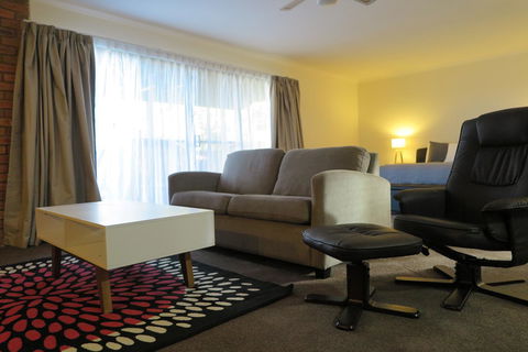 Summerhill Motor Inn - Accommodation VIC 40