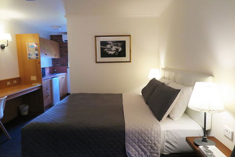 Summerhill Motor Inn - Accommodation VIC 4