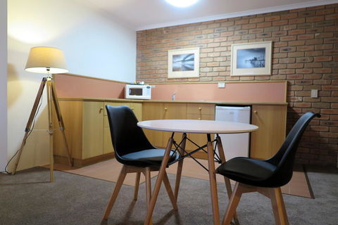 Summerhill Motor Inn - Accommodation VIC 41