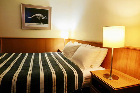 Summerhill Motor Inn - Accommodation VIC 5
