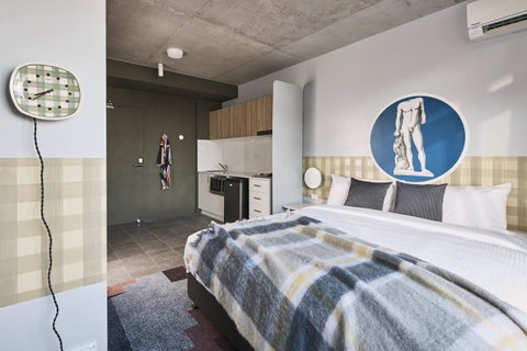 The Collectionist Newtown - Accommodation VIC 34