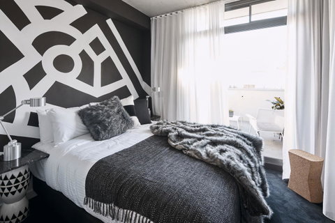 The Collectionist Newtown - Accommodation VIC 5