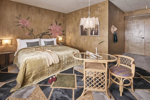 The Collectionist Newtown - Accommodation VIC 1