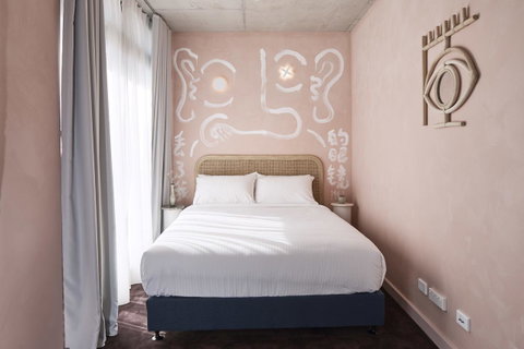The Collectionist Newtown - Accommodation VIC 23
