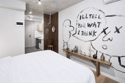 The Collectionist Newtown - Accommodation VIC 33