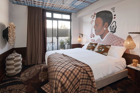 The Collectionist Newtown - Accommodation VIC 35