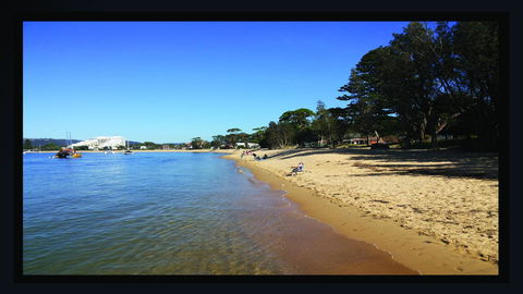 BASE Holidays - Ettalong Beach Premium Apartments - Accommodation VIC 1