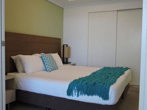BASE Holidays - Ettalong Beach Premium Apartments - Accommodation VIC 15