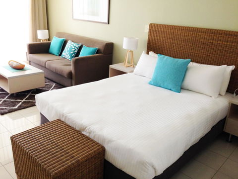 BASE Holidays - Ettalong Beach Premium Apartments - Accommodation VIC 38