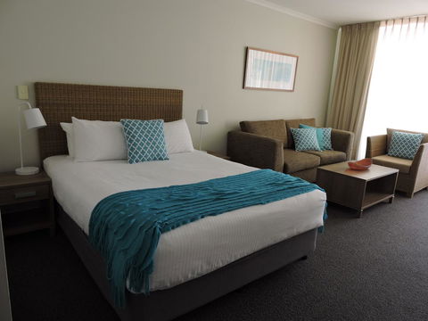 BASE Holidays - Ettalong Beach Premium Apartments - Accommodation VIC 11