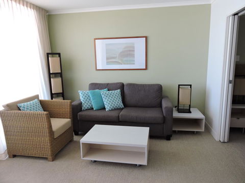 BASE Holidays - Ettalong Beach Premium Apartments - Accommodation VIC 17