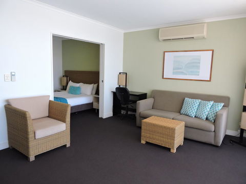 BASE Holidays - Ettalong Beach Premium Apartments - Accommodation VIC 9