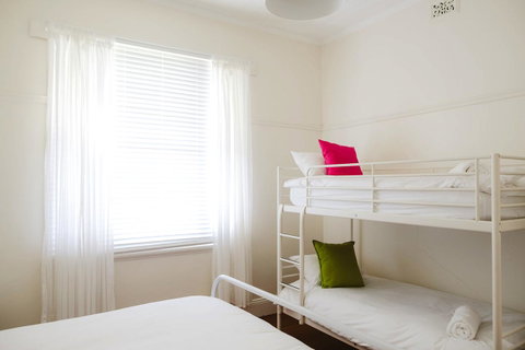 Morpeth Cottage - Accommodation VIC 13