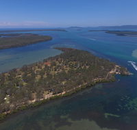 Lani's Holiday Island - Accommodation VIC
