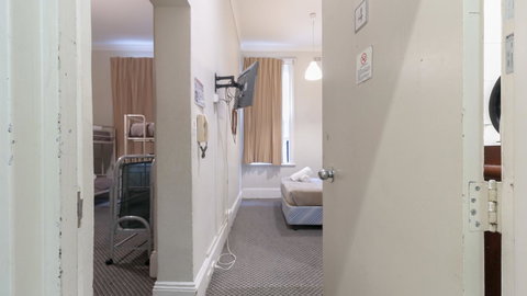 Woolbrokers Hotel - Accommodation VIC 8