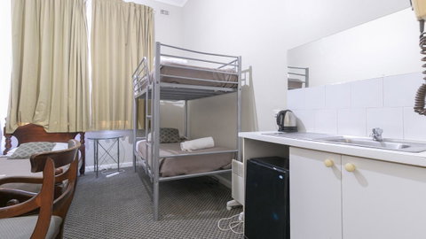 Woolbrokers Hotel - Accommodation VIC 13
