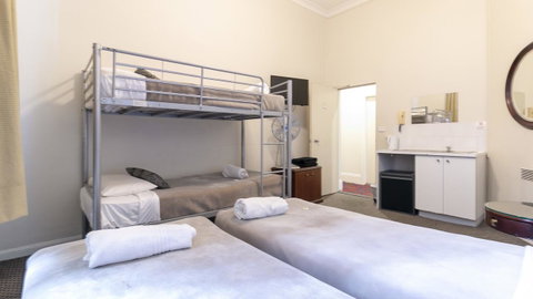 Woolbrokers Hotel - Accommodation VIC 16