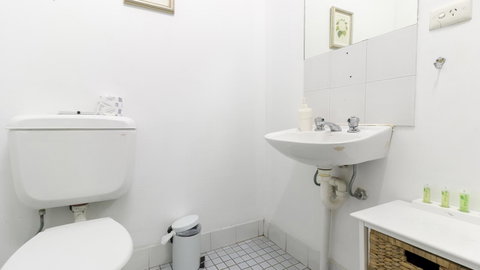 Woolbrokers Hotel - Accommodation VIC 30