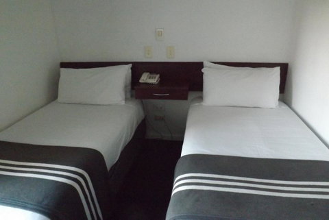 Hotel Hacienda - Accommodation VIC 17