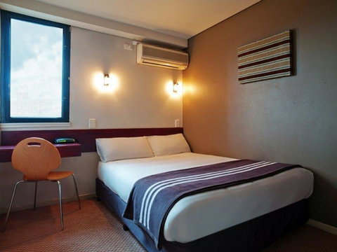Hotel Hacienda - Accommodation VIC 29