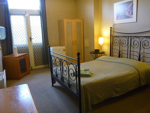 Newtown Backpackers - Accommodation VIC 22