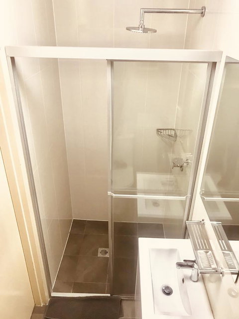 Newtown Backpackers - Accommodation VIC 14