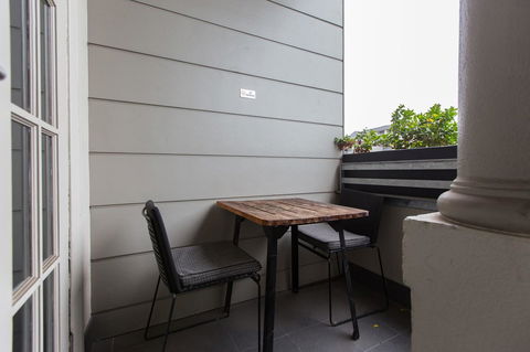The Lucky Hotel - Accommodation VIC 27