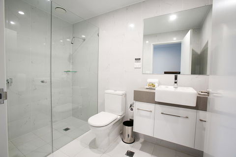 The Lucky Hotel - Accommodation VIC 22