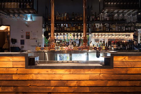 The Lucky Hotel - Accommodation VIC 37