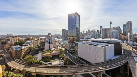 Oaks Sydney Goldsbrough Suites - Accommodation VIC 3