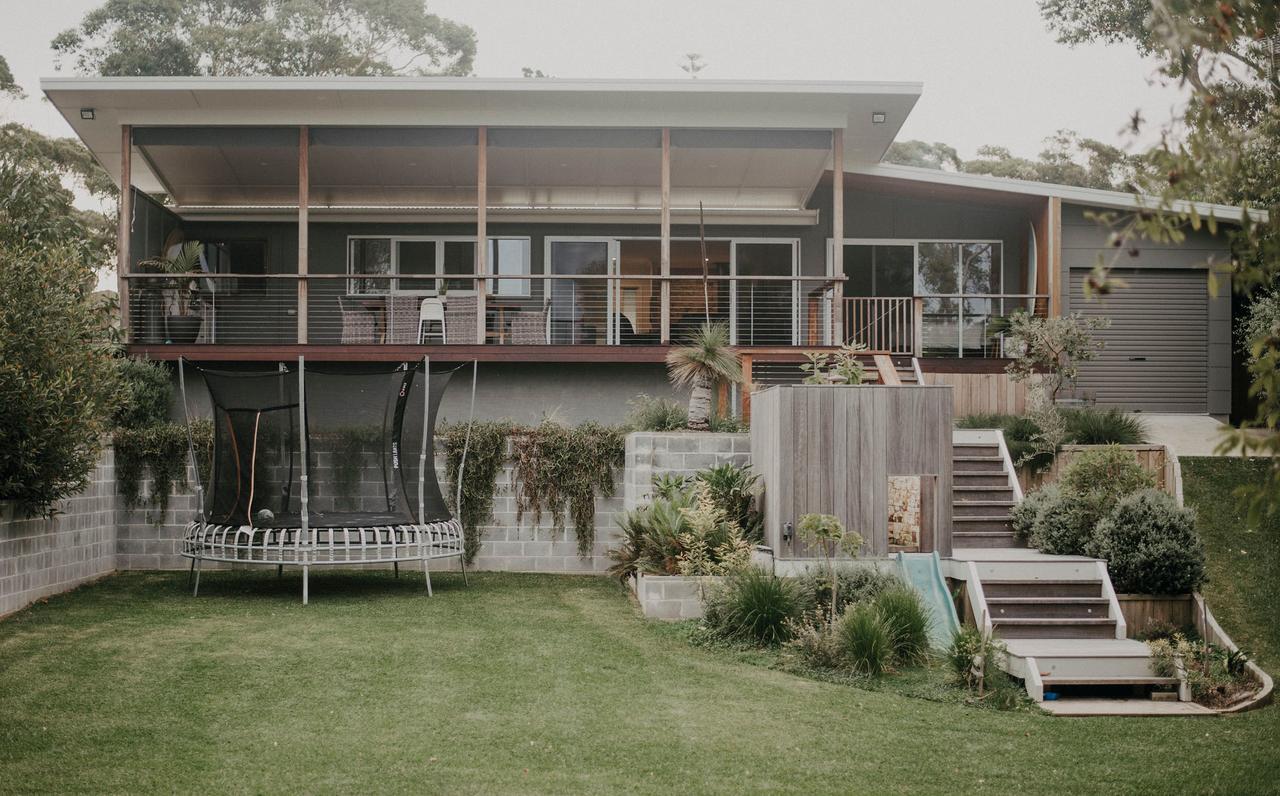 Villa Sapphire Beach NSW Accommodation VIC