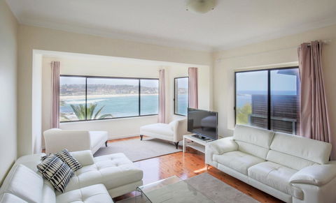 Ultimate Bondi Escape #2 - A Bondi Beach Holiday Home - Accommodation VIC 2