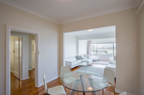 Ultimate Bondi Escape #2 - A Bondi Beach Holiday Home - Accommodation VIC 6
