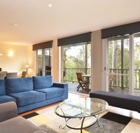 Villa De Saran located within Cypress Lakes - Accommodation VIC