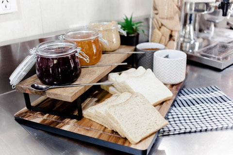 Mad Monkey Broadway - Accommodation VIC 4